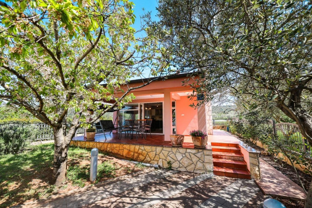 Holiday Home Cvita Sukošan Exterior foto